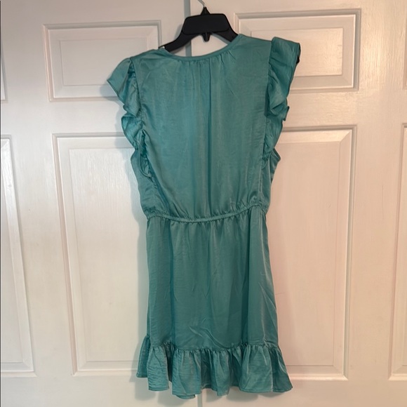 Steve Madden Satin Chiffon Turquoise V Neck Sleeveless Dress - Picture 7 of 7
